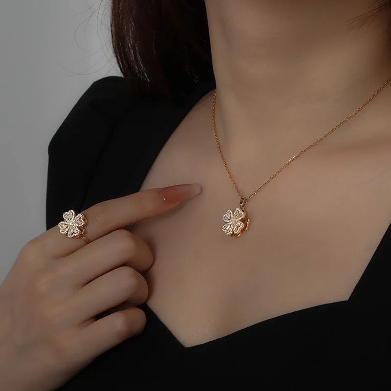 Gold Magic Clover Spinning Necklace
