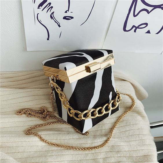 Amazonia Box Bag