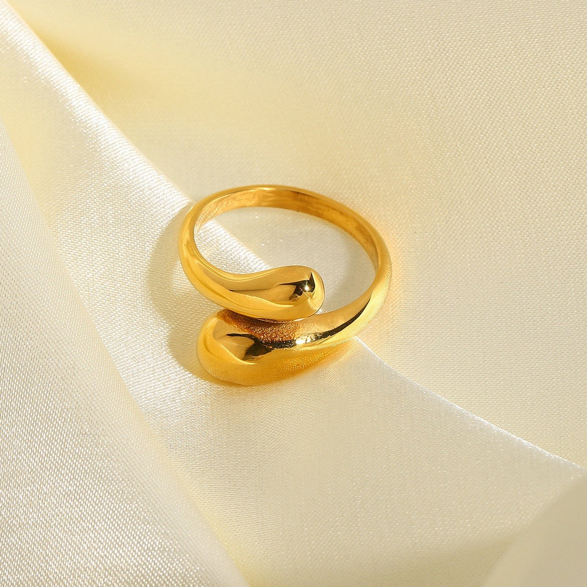 Drip Deluxe Ring